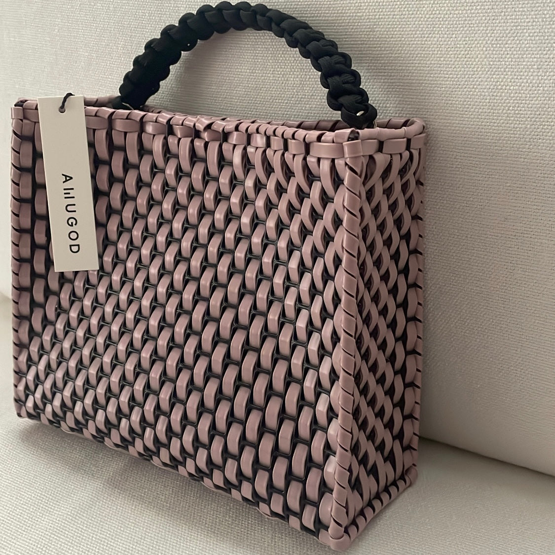 // HAND BAG