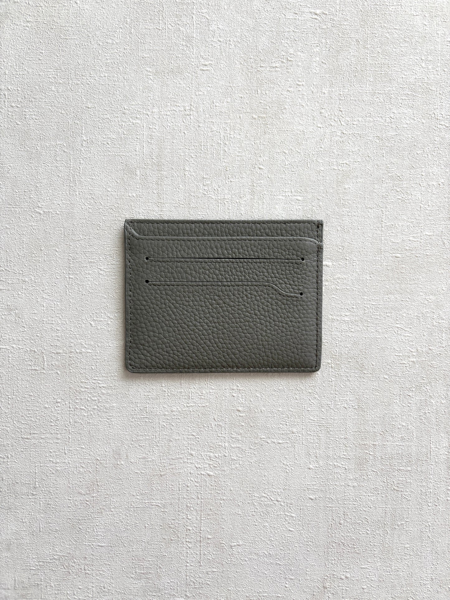 // Leather card case