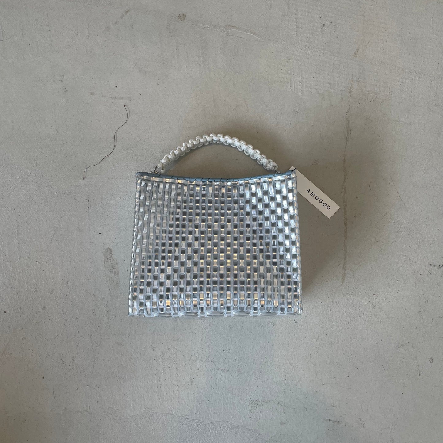 // HAND BAG