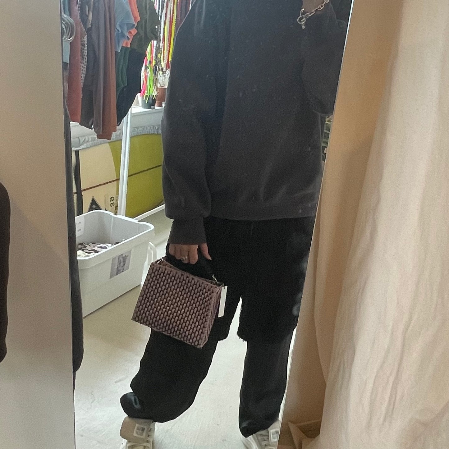 // HAND BAG