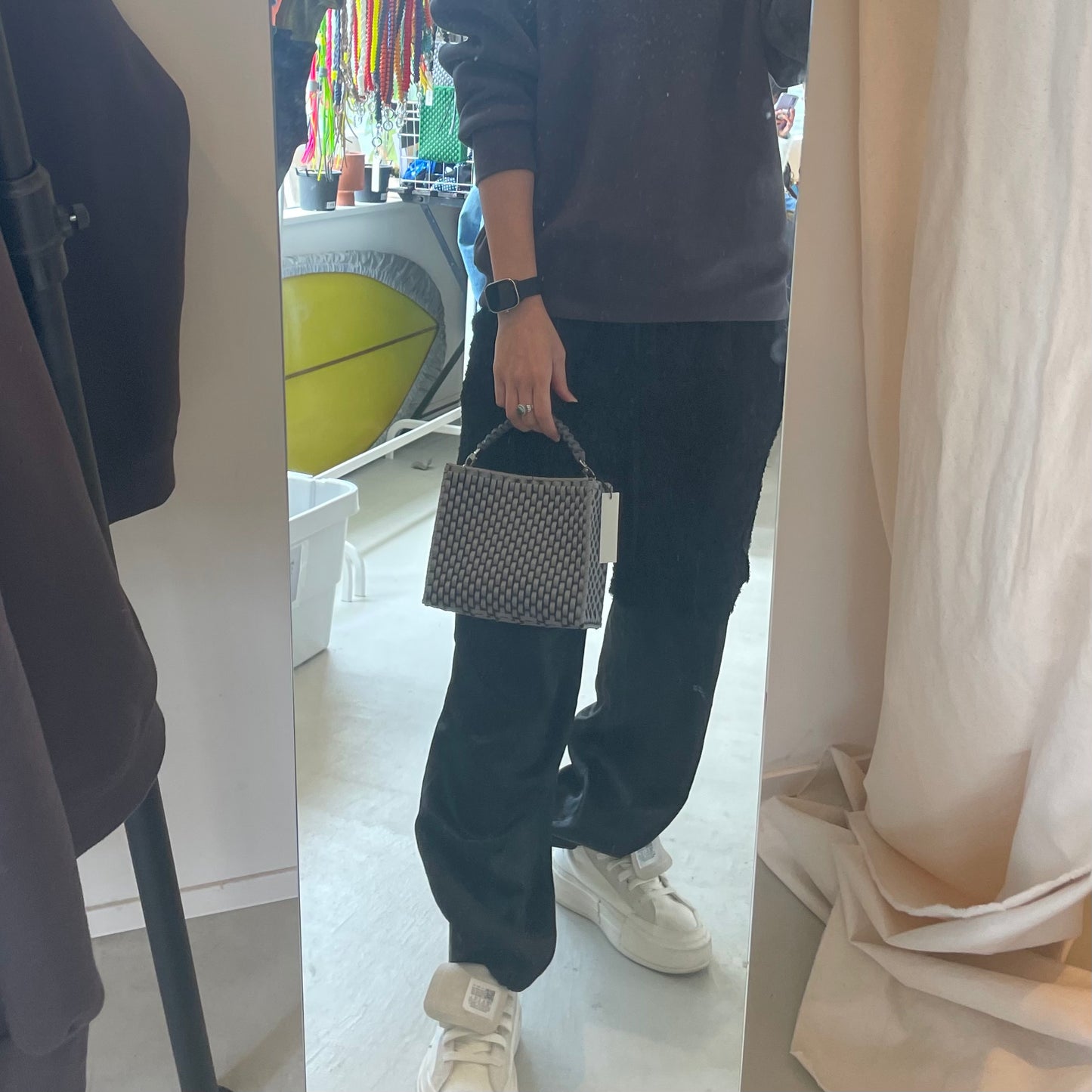 // HAND BAG