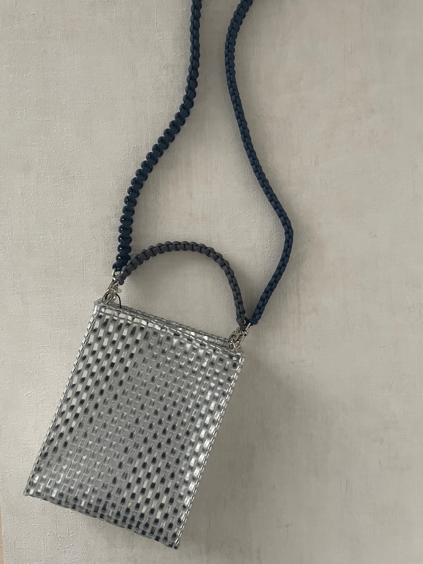 // M BAG