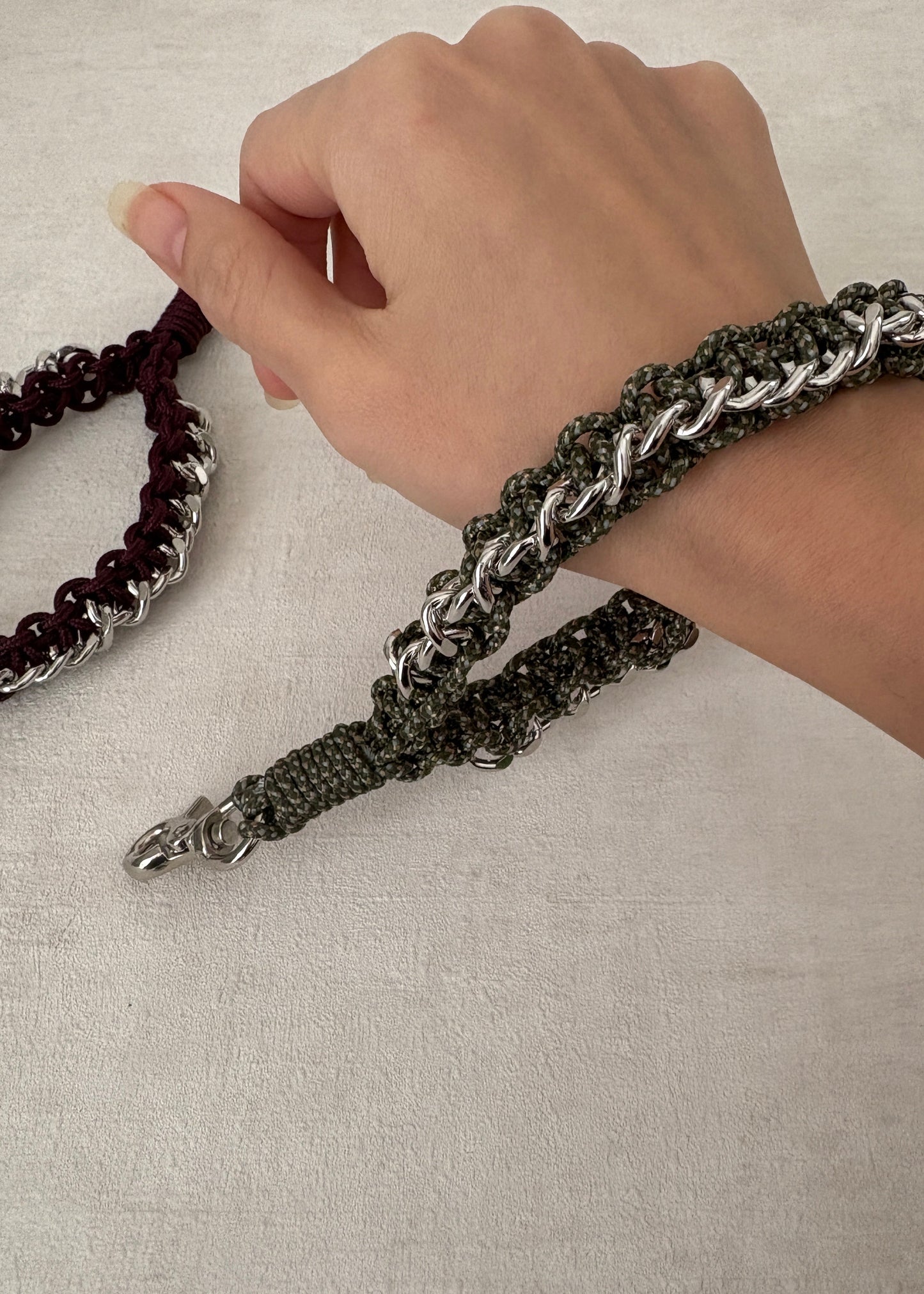 // 【人気急上昇】HAND STRAP with chain