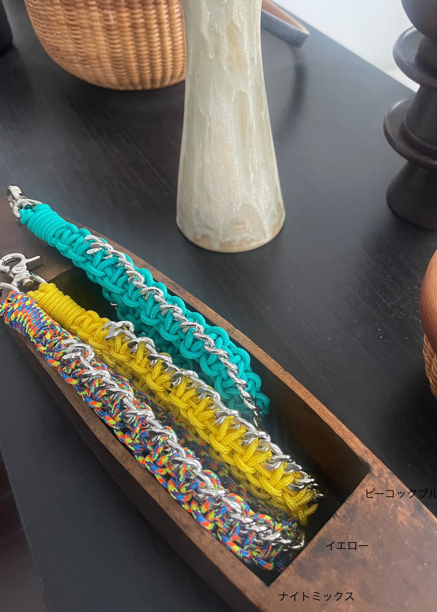 // 【人気急上昇】HAND STRAP with chain