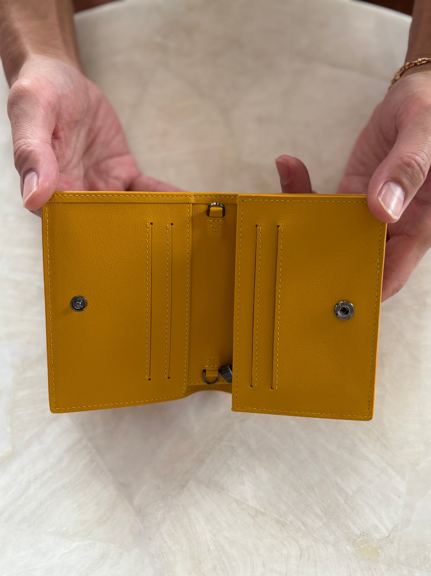 // Leather mini wallet チェーン付